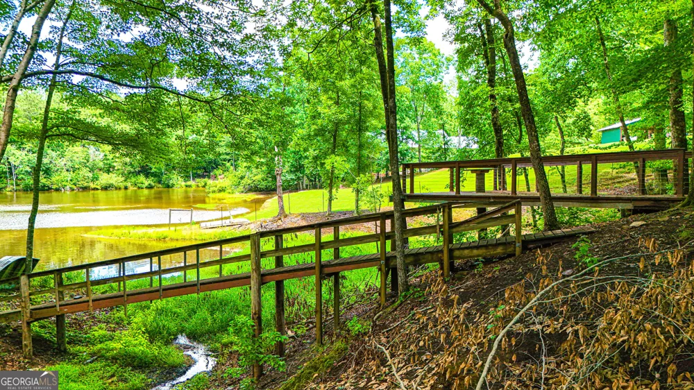 11 Edgewater CT Griffin, GA 30223