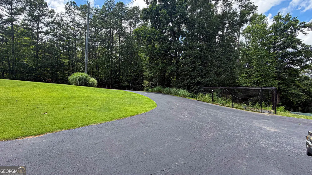 11 Edgewater CT Griffin, GA 30223