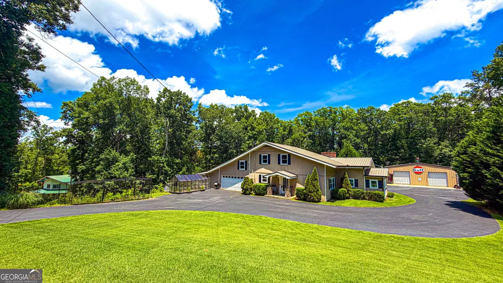 11 Edgewater CT Griffin, GA 30223