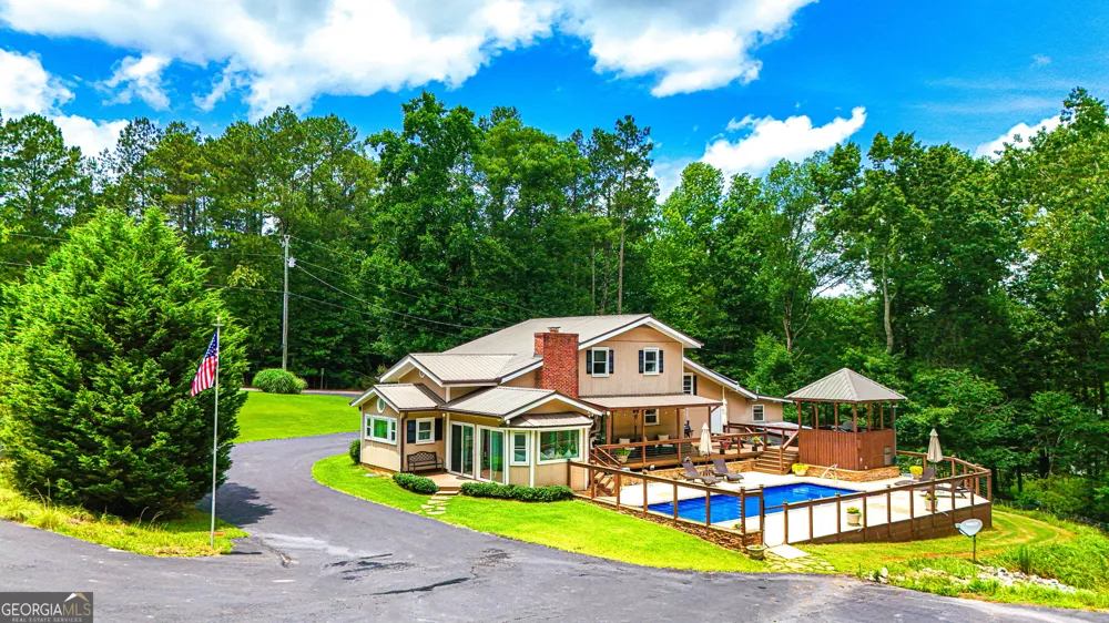 11 Edgewater CT Griffin, GA 30223