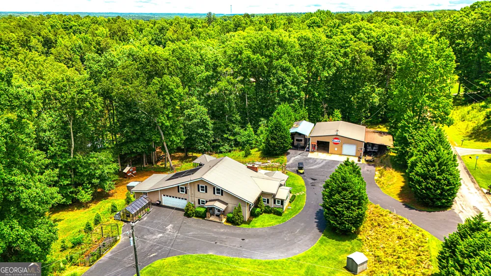 11 Edgewater CT Griffin, GA 30223
