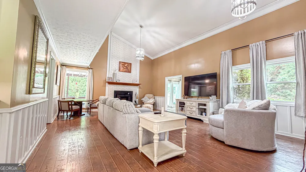 11 Edgewater CT Griffin, GA 30223