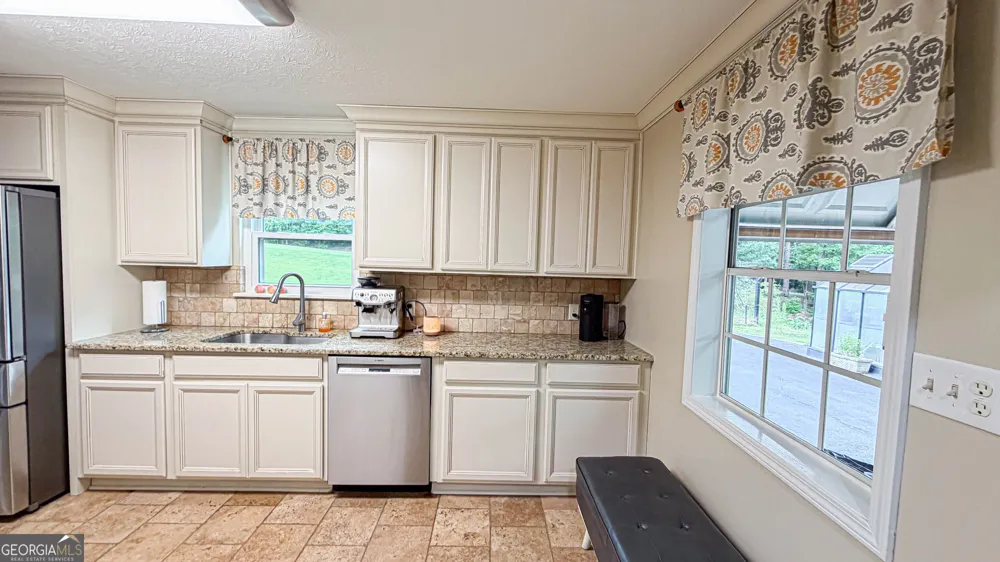11 Edgewater CT Griffin, GA 30223