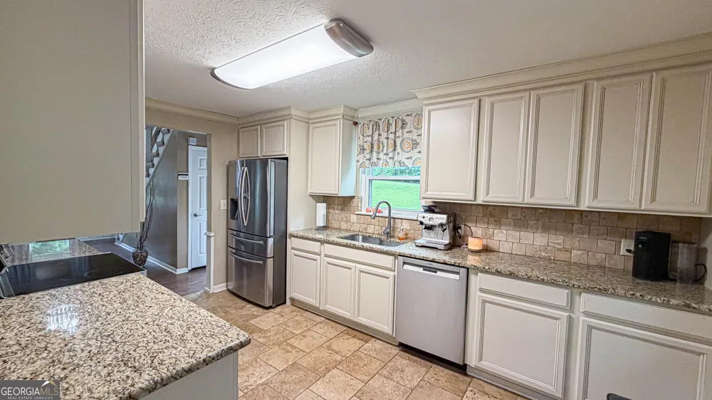 11 Edgewater CT Griffin, GA 30223