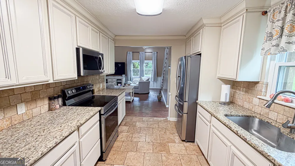 11 Edgewater CT Griffin, GA 30223
