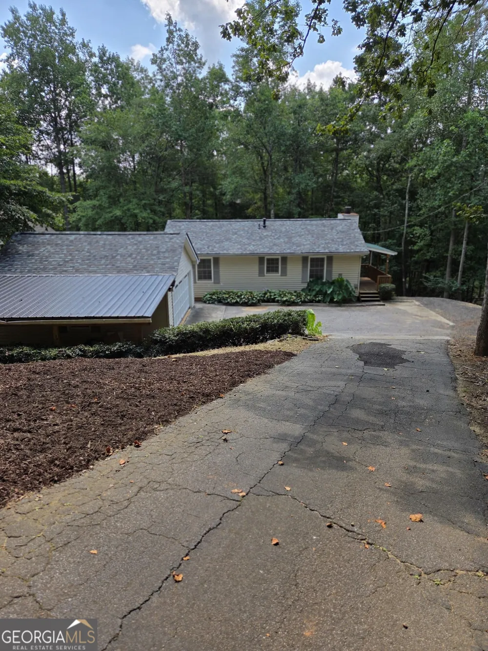 984 Overlook DR Dawsonville, GA 30534