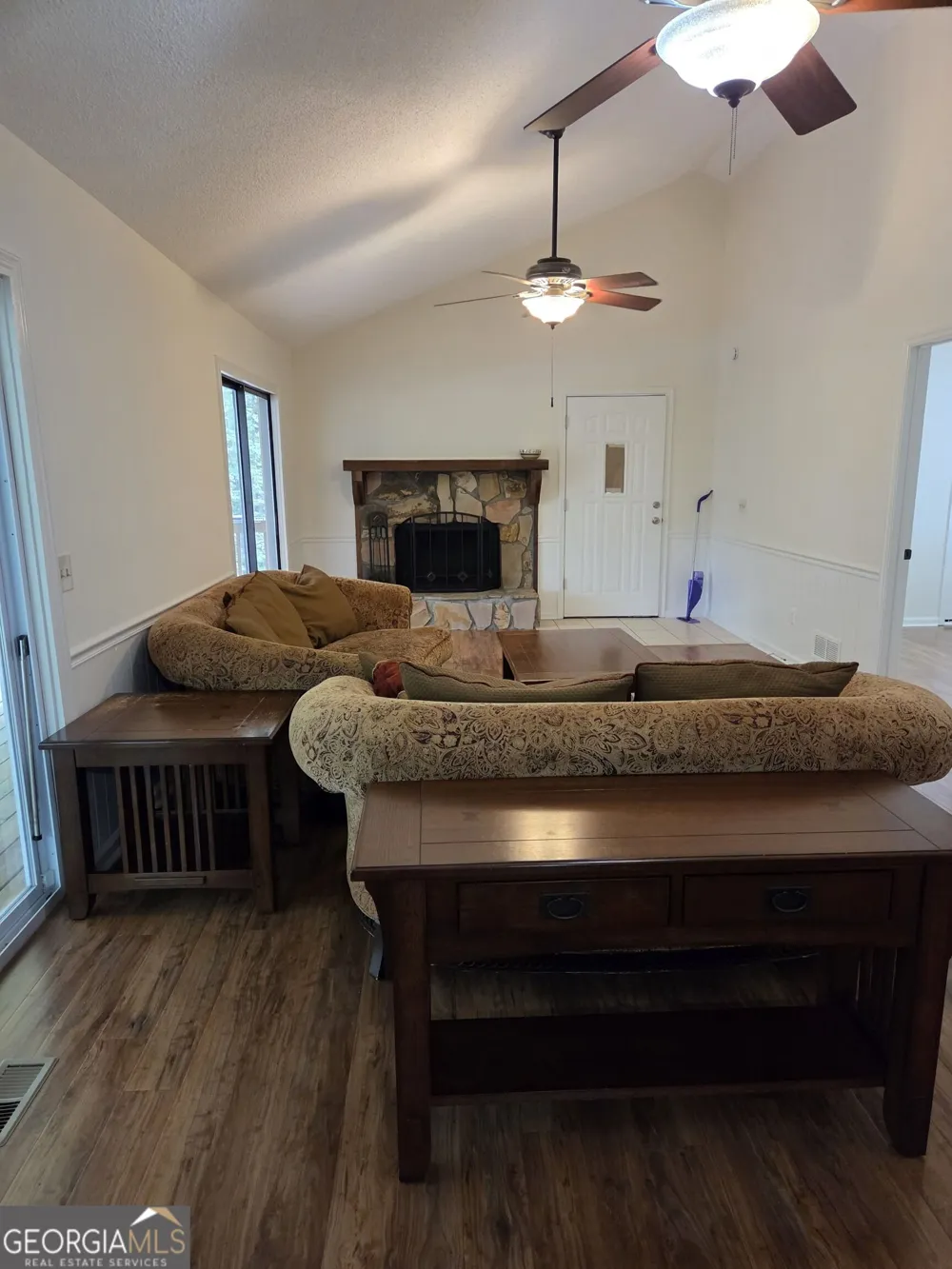 984 Overlook DR Dawsonville, GA 30534