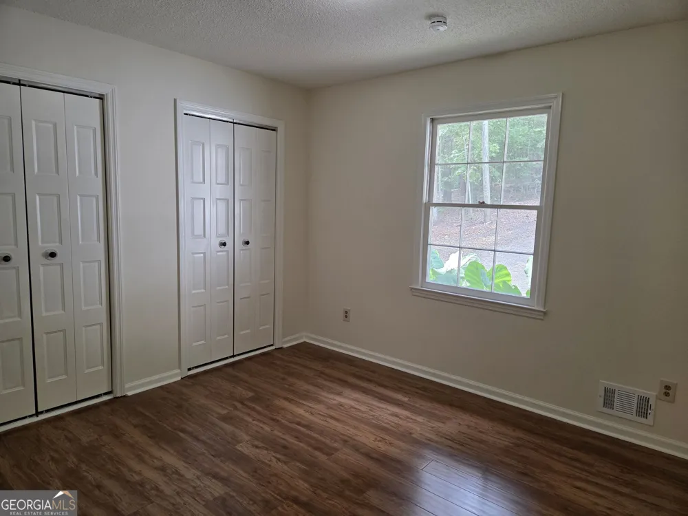 984 Overlook DR Dawsonville, GA 30534