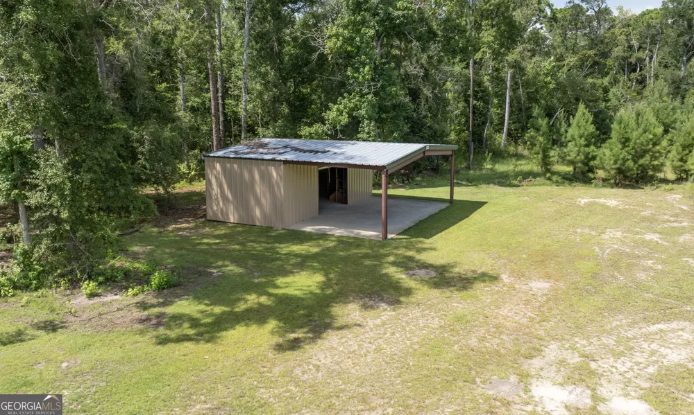 449 Roscoe Smith Collins, GA 30421
