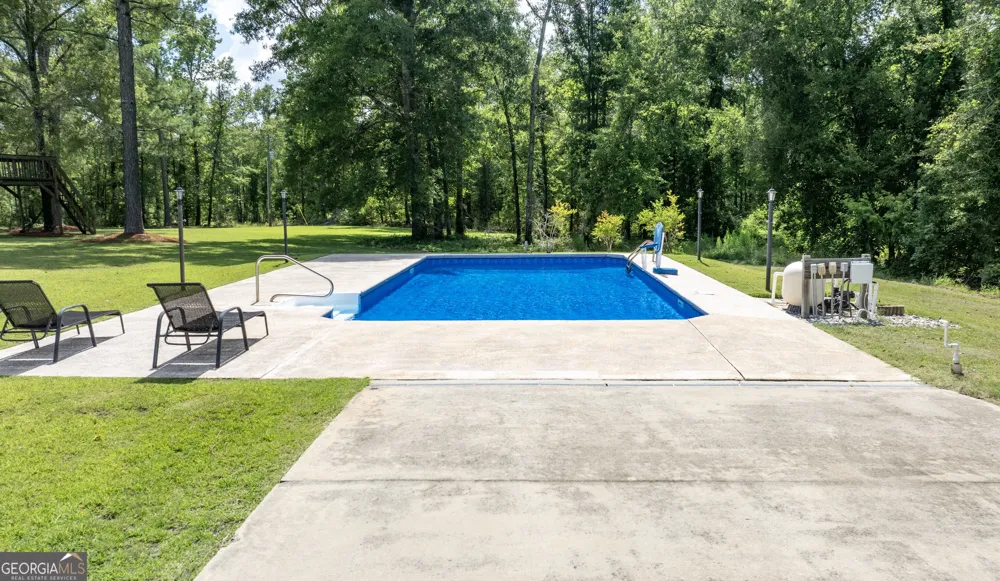 449 Roscoe Smith Collins, GA 30421