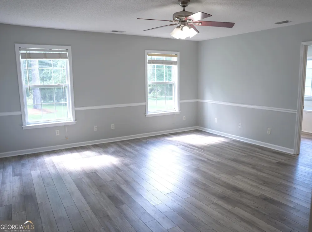 449 Roscoe Smith Collins, GA 30421