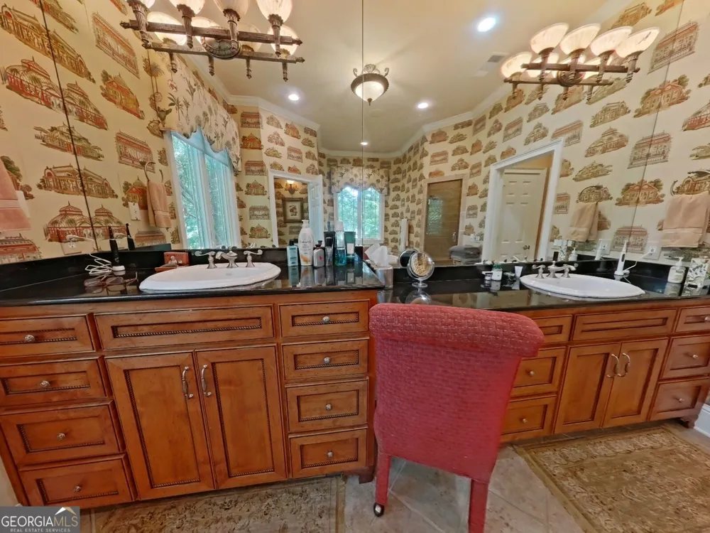 1020 Hixons Bluff DR Greensboro, GA 30642