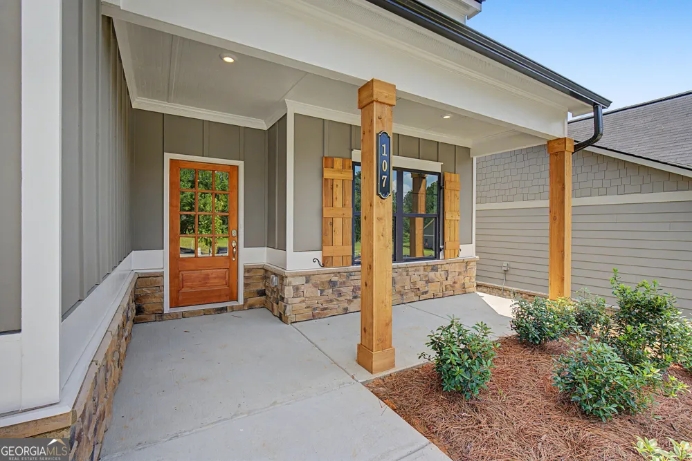 107 Everwood CT Dallas, GA 30132
