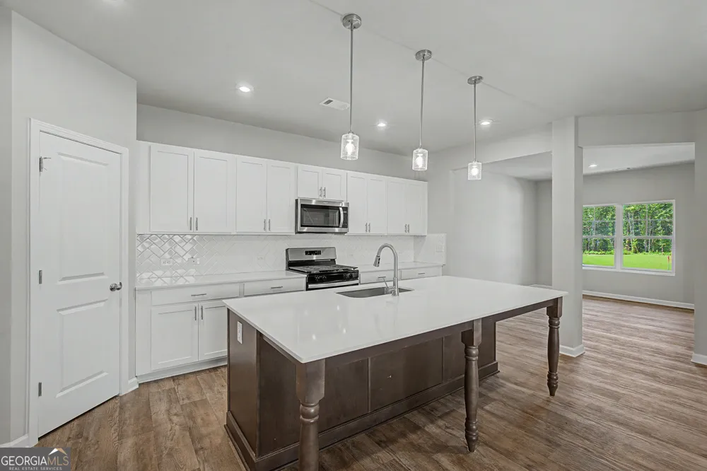 107 Everwood CT Dallas, GA 30132