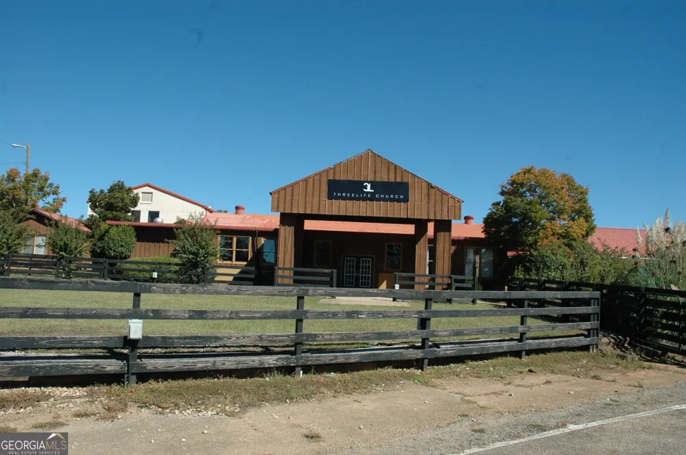 3472 Hogansville RD LaGrange, GA 30241