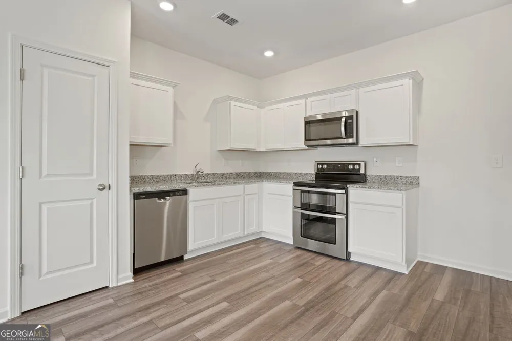 541 MAGNOLIA CIR Palmetto, GA 30268