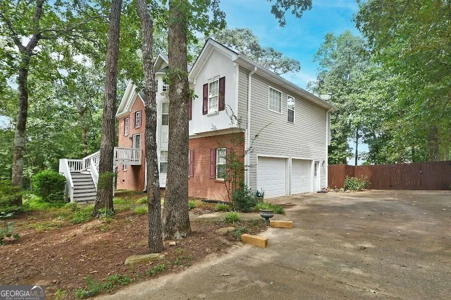 143 Burchfield RUN Carrollton, GA 30116