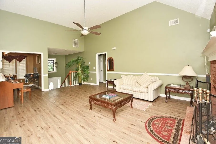 143 Burchfield RUN Carrollton, GA 30116