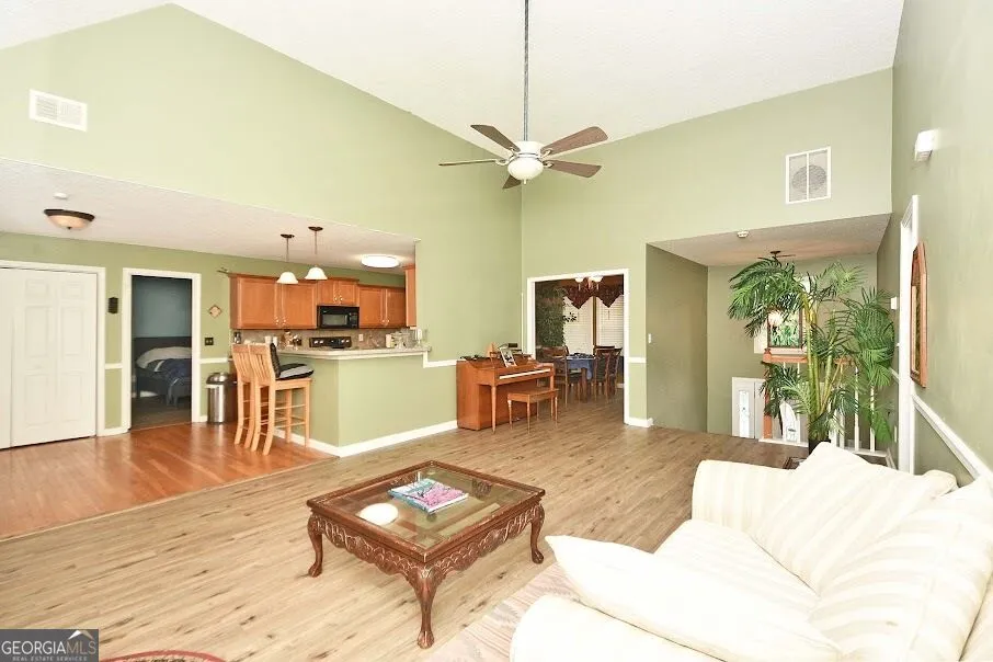 143 Burchfield RUN Carrollton, GA 30116