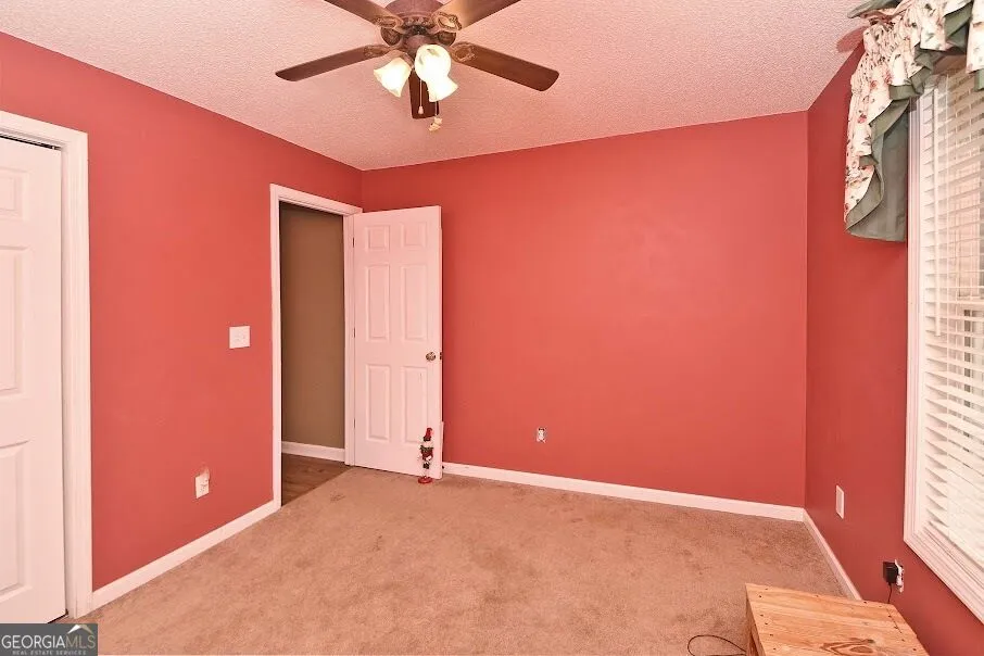 143 Burchfield RUN Carrollton, GA 30116