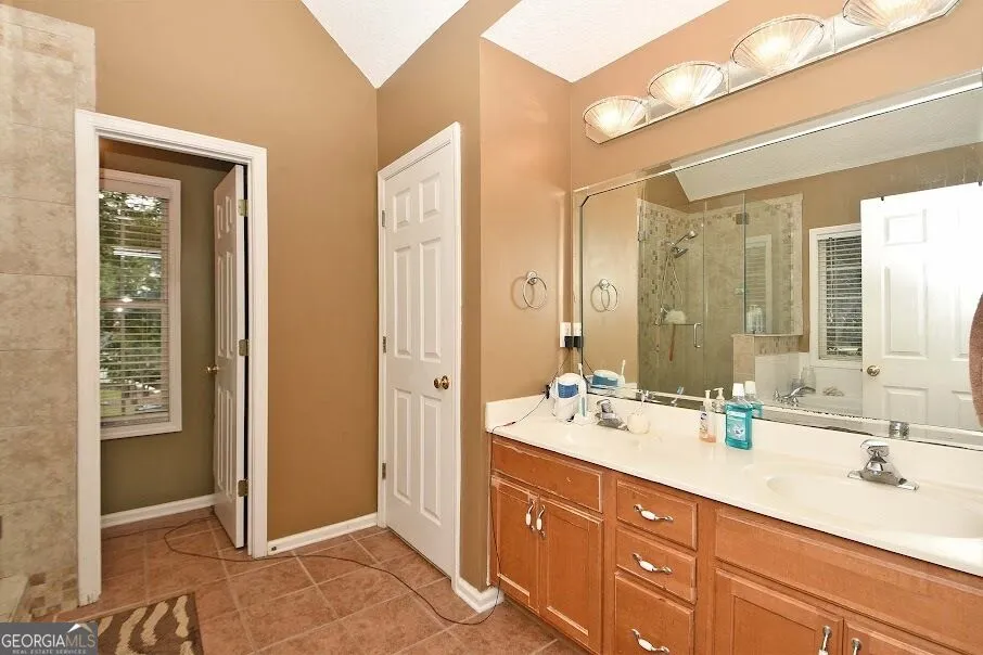 143 Burchfield RUN Carrollton, GA 30116