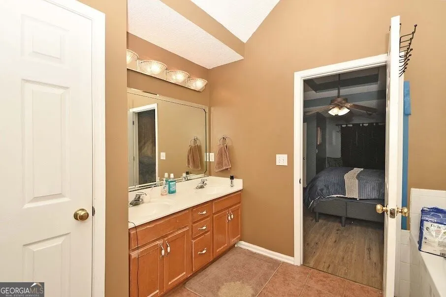 143 Burchfield RUN Carrollton, GA 30116