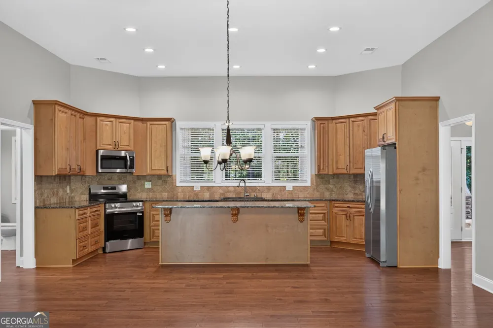6535 Tyree RD Winston, GA 30187