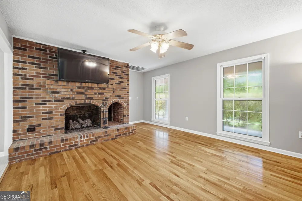 571 Frontier CIR Summerville, GA 30747