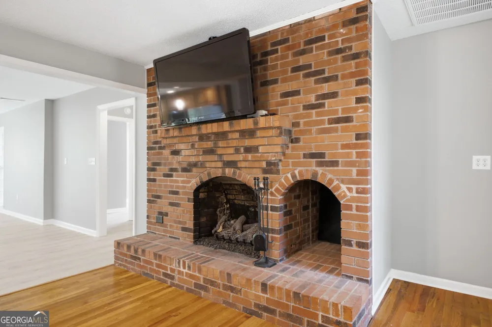 571 Frontier CIR Summerville, GA 30747
