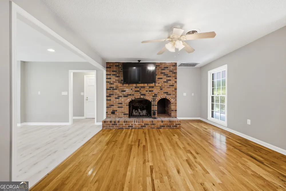 571 Frontier CIR Summerville, GA 30747