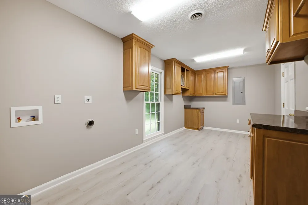 571 Frontier CIR Summerville, GA 30747