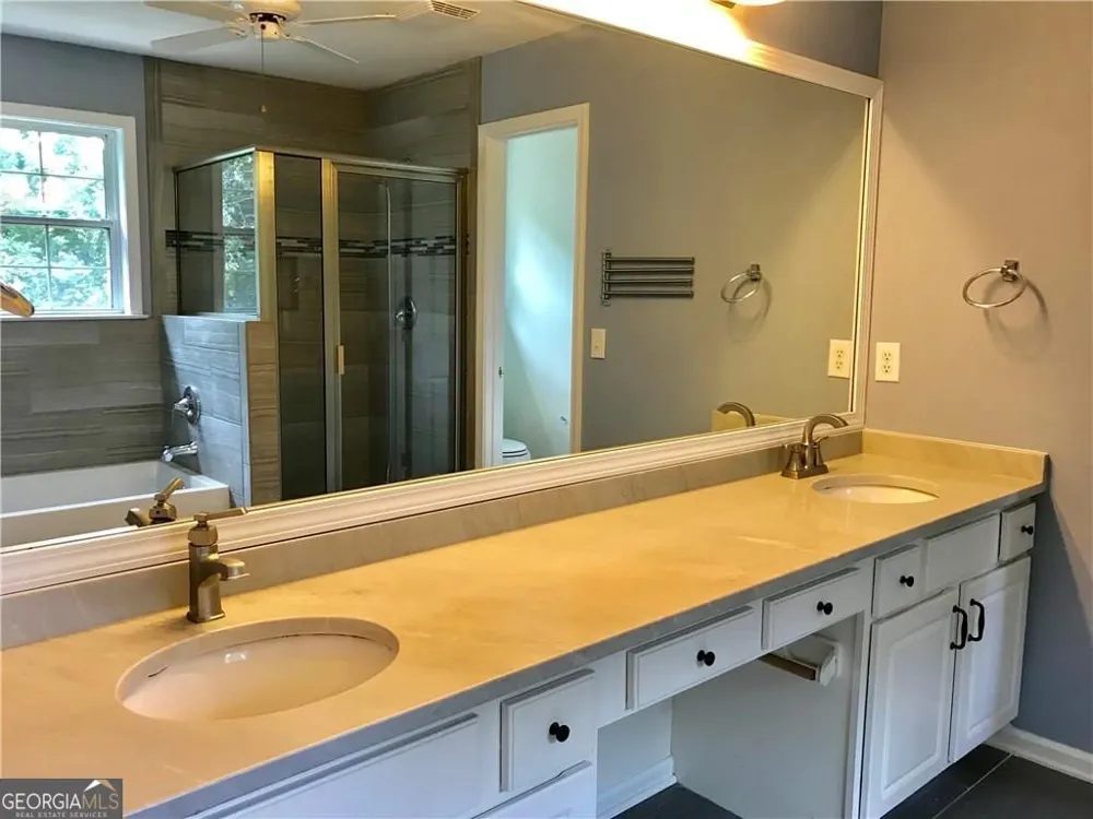 3354 Roundfield CIR Duluth, GA 30096