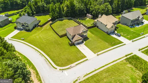 2784 Oakmont WAY