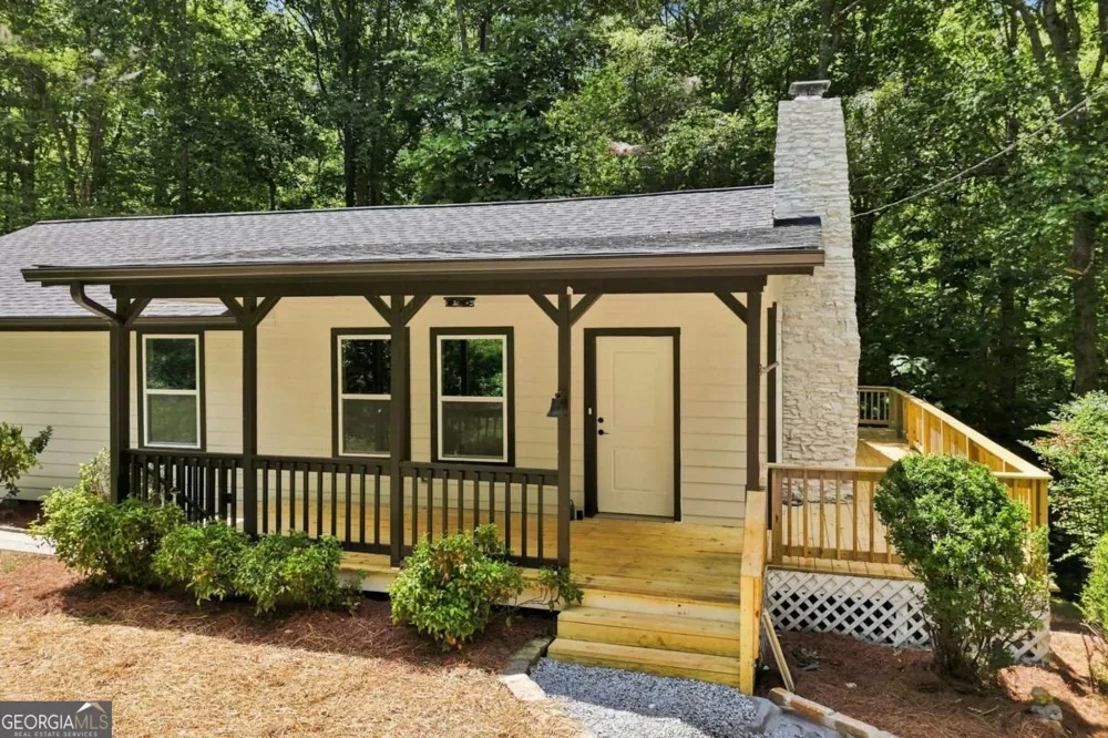 283 Ash CIR Waleska, GA 30183