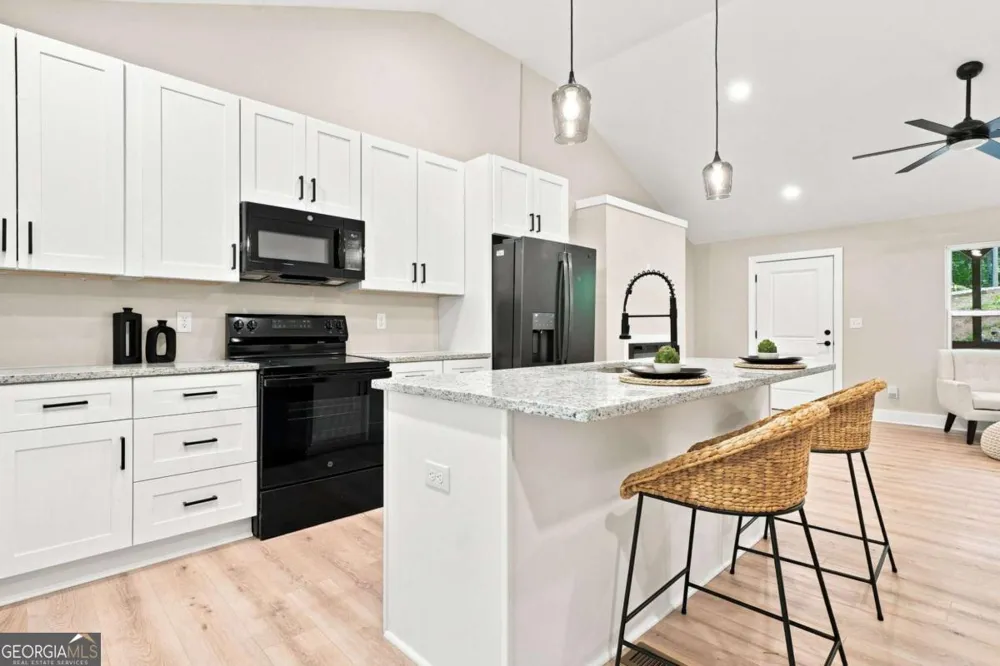 283 Ash CIR Waleska, GA 30183