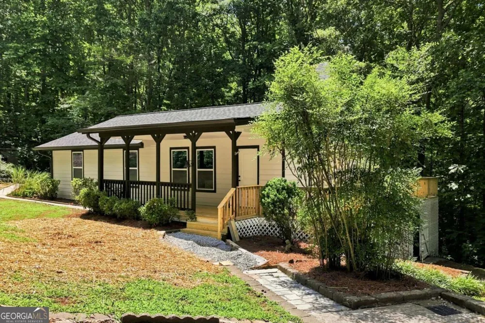 283 Ash CIR Waleska, GA 30183