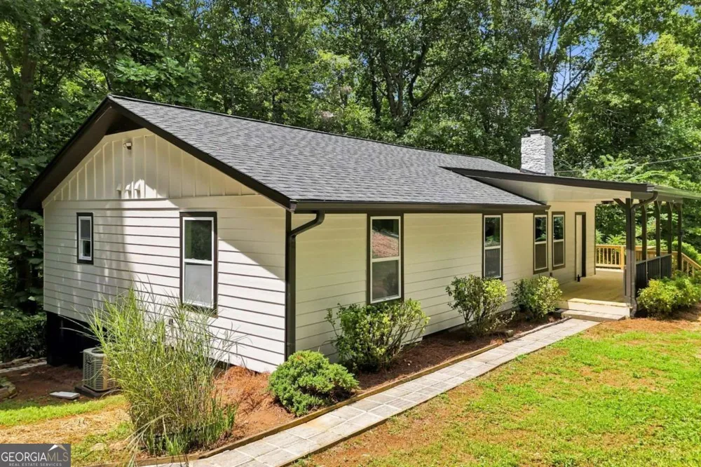 283 Ash CIR Waleska, GA 30183
