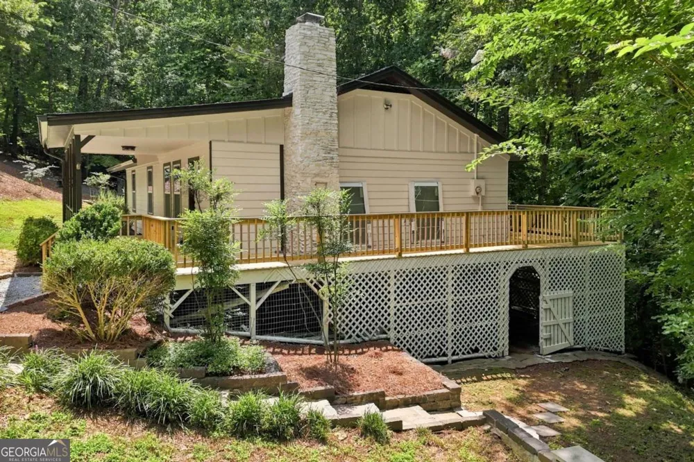 283 Ash CIR Waleska, GA 30183