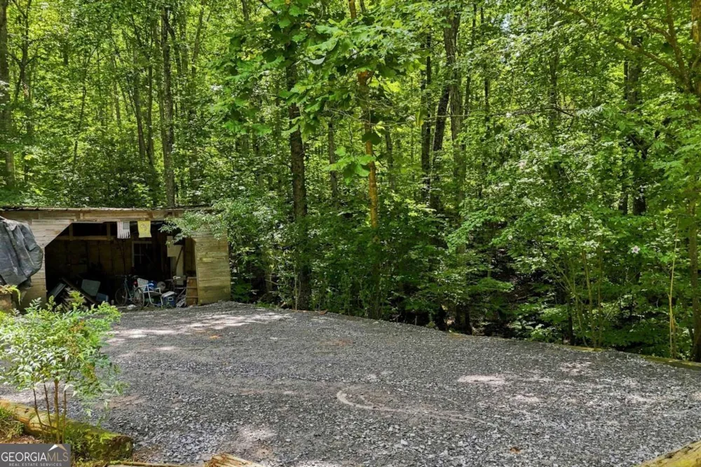 283 Ash CIR Waleska, GA 30183