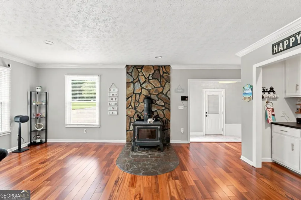 2716 S 16 HWY Carrollton, GA 30116