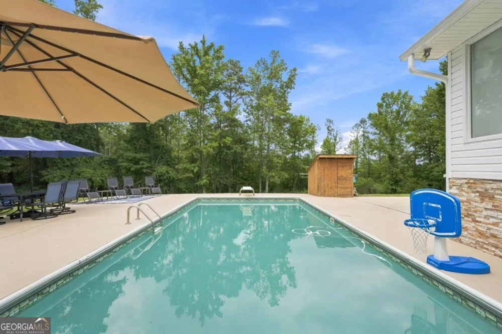 2716 S 16 HWY Carrollton, GA 30116