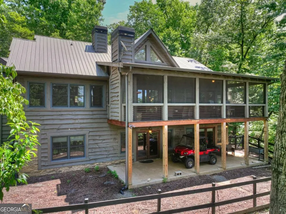 274 Hothouse DR Mineral Bluff, GA 30559