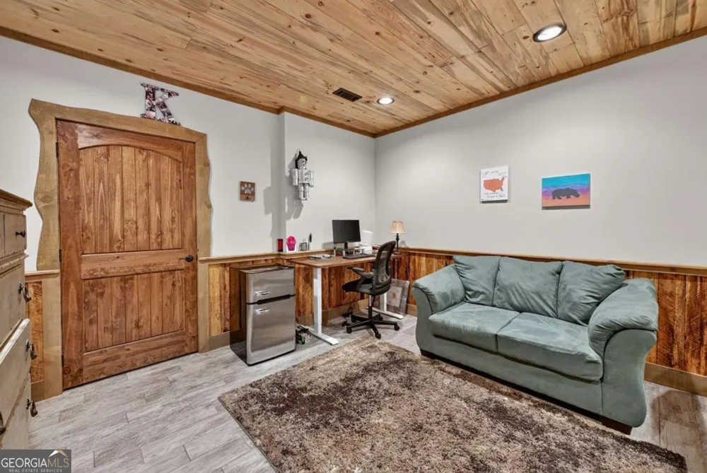 274 Hothouse DR Mineral Bluff, GA 30559