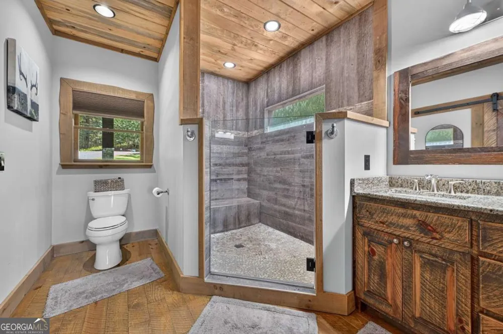 274 Hothouse DR Mineral Bluff, GA 30559