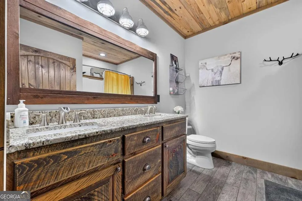 274 Hothouse DR Mineral Bluff, GA 30559