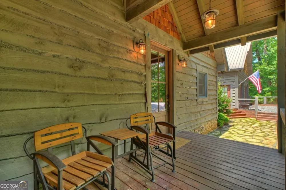 274 Hothouse DR Mineral Bluff, GA 30559