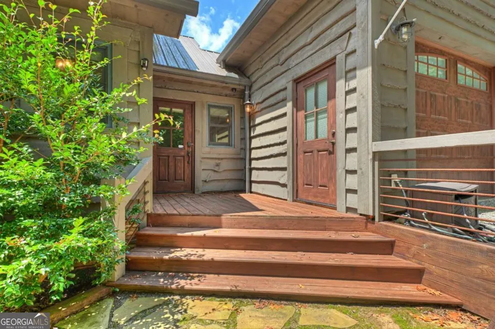 274 Hothouse DR Mineral Bluff, GA 30559