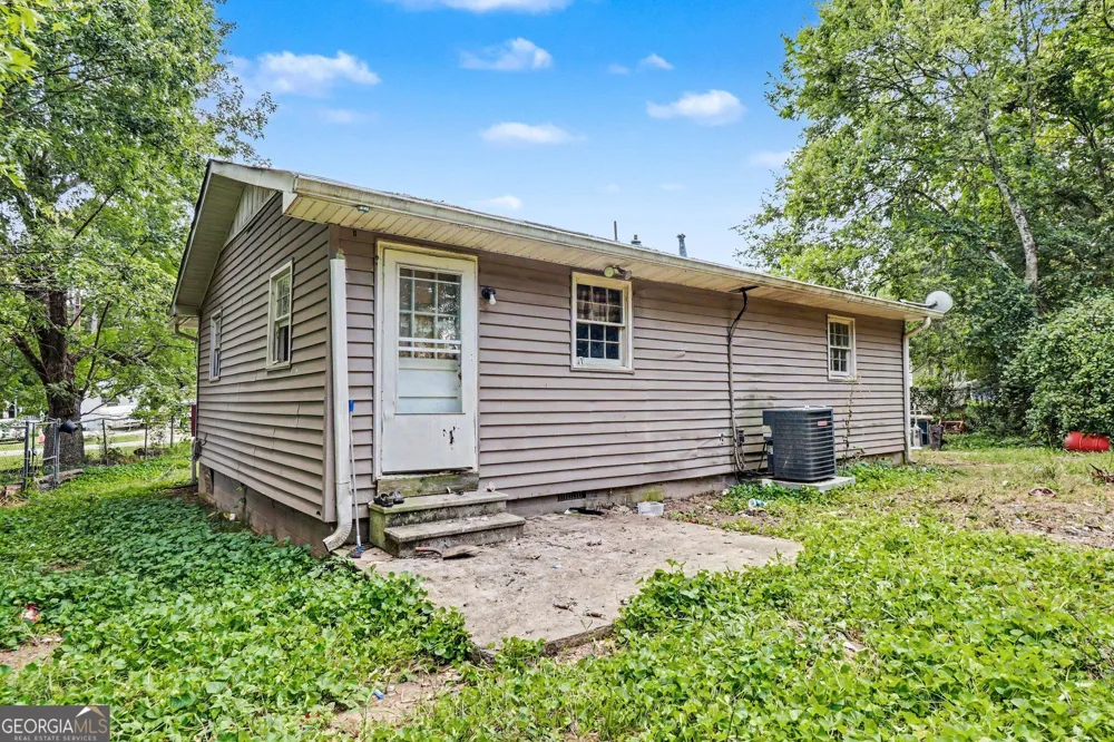 512 Donahoo RD SE Silver Creek, GA 30173