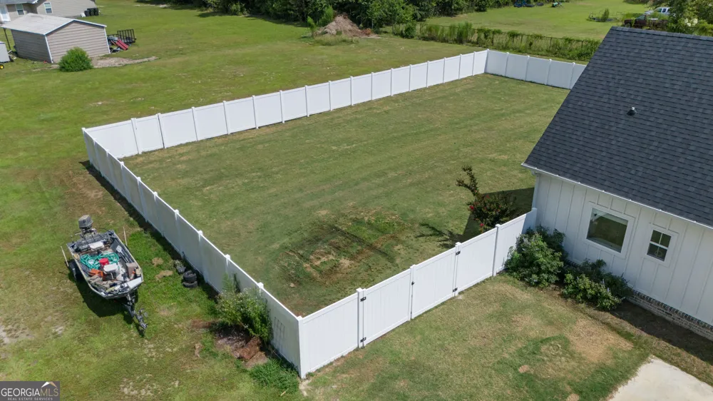 86 Shelly Rentz RD Hazlehurst, GA 31539