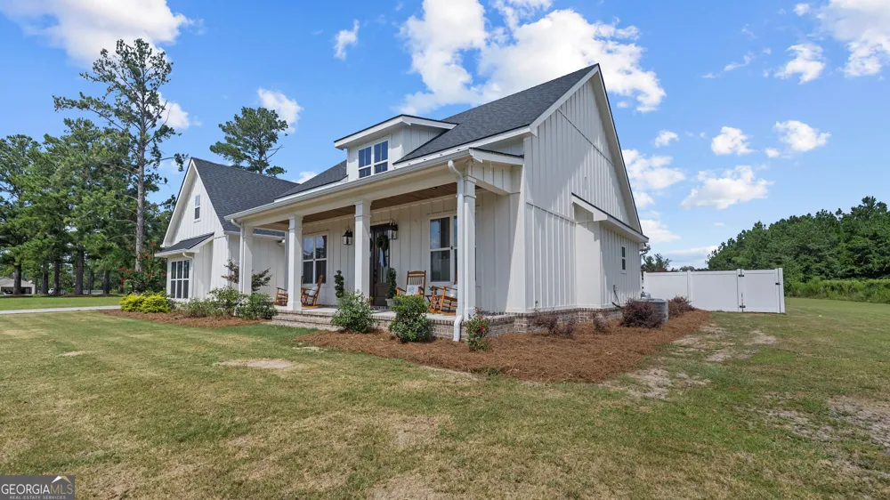 86 Shelly Rentz RD Hazlehurst, GA 31539